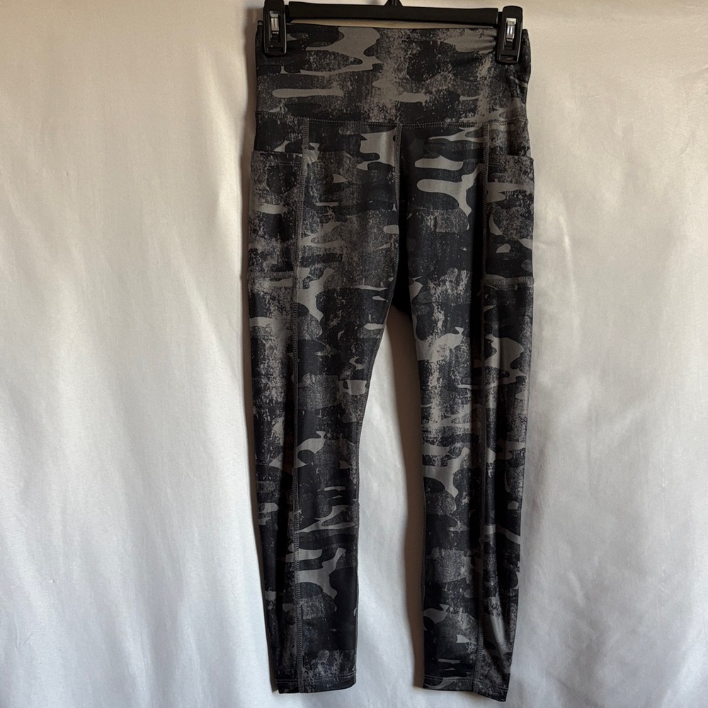 Balance Athletica Black Gray Camo Leggings